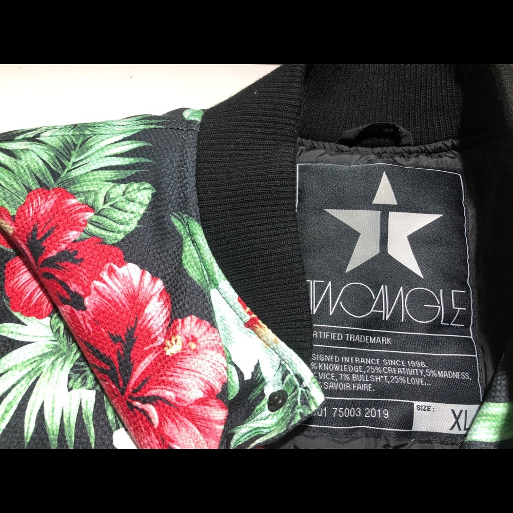 TwoAngle jacket flowers - Picture 4 of 4